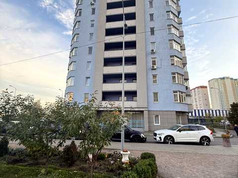 квартира за адресою Бориса Гмирі вул., 17