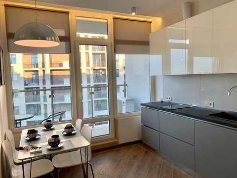 1879060930702645