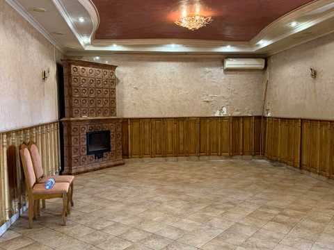 комерційна за адресою Червоної Калини просп., 79
