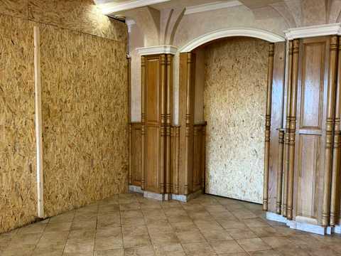 комерційна за адресою Червоної Калини просп., 79