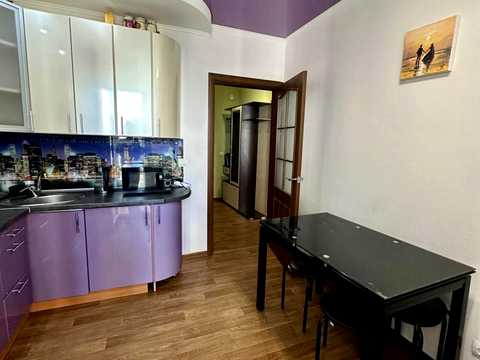 квартира за адресою Бориса Гмирі вул., 12-Б