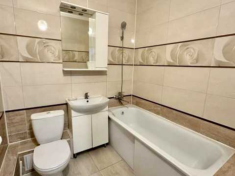 квартира за адресою Бориса Гмирі вул., 12-Б