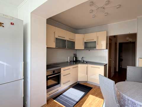 квартира за адресою Мостицька вул., 12