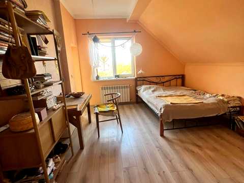 будинок за адресою с. Баранинці, Центральна
