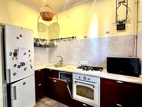 квартира за адресою Адама Міцкевича вул., 6