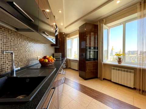 квартира за адресою Урлівська вул., 20