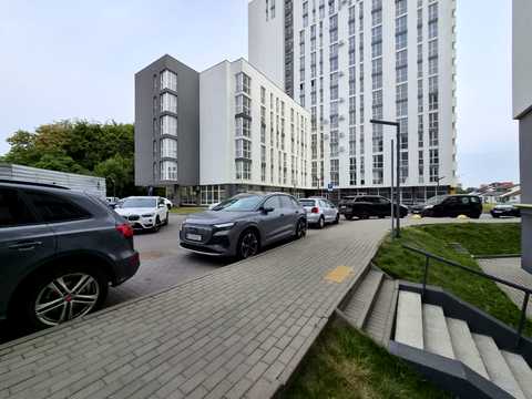 квартира за адресою Володимира Великого вул. (Артема), 10-Д