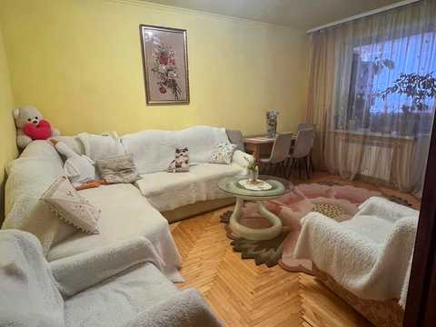 квартира за адресою Ужгород, Героїв 101-ї Бригади вул., 5