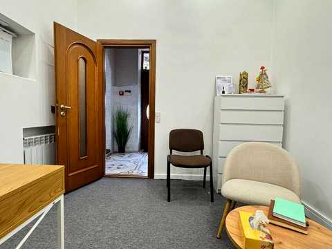 комерційна за адресою Джерельна вул., 51