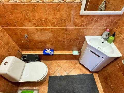 комерційна за адресою Джерельна вул., 51