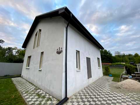 будинок за адресою смт. Ворзель, Варшавська вул. (Ватутіна), 103