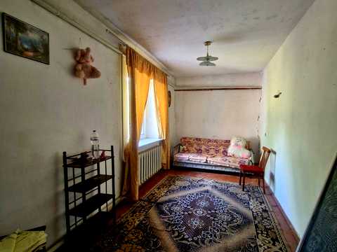 квартира за адресою с. Черемошне, Центральна, 2