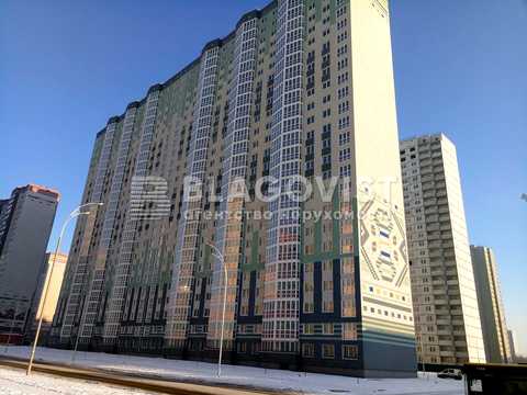 квартира за адресою Софії Русової вул., 7