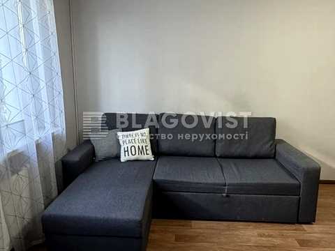 квартира за адресою Софії Русової вул., 7