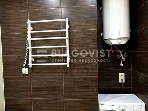 квартира за адресою Софії Русової вул., 7