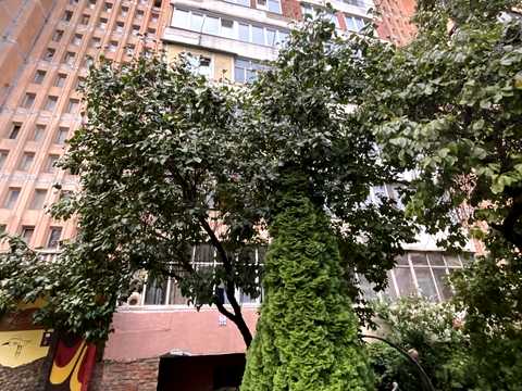 квартира за адресою Олександра Довженка вул., 9-Б