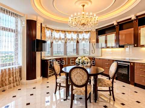квартира по адресу Кловский спуск, 5