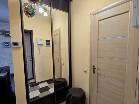квартира за адресою Івано-Франківськ, Євгена Коновальця вул., (Будинок 1)