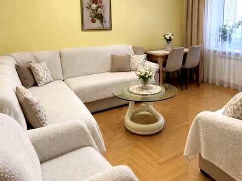 квартира за адресою Ужгород, Адама Міцкевича вул., 9