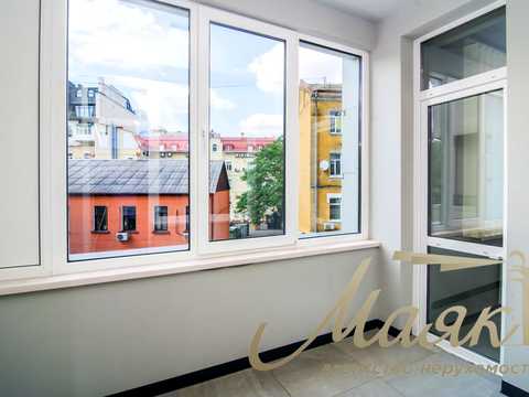 комерційна за адресою Саксаганського вул., 37-К
