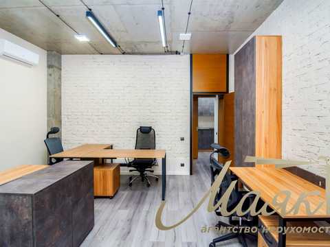 комерційна за адресою Джона Маккейна вул. (Івана Кудрі), 26