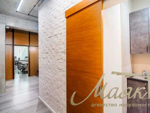комерційна за адресою Джона Маккейна вул. (Івана Кудрі), 26