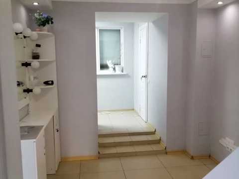комерційна за адресою Суми, Соборна вул., 18