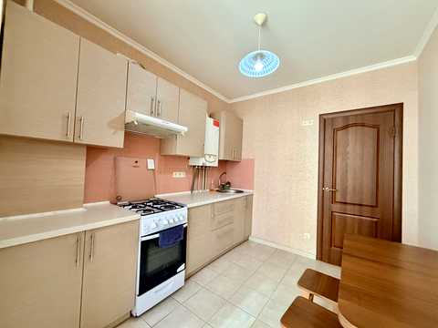 квартира за адресою Джерельна вул., 2