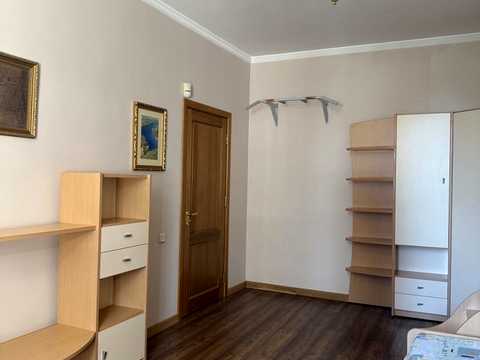 квартира за адресою Лабораторна вул., 37/33