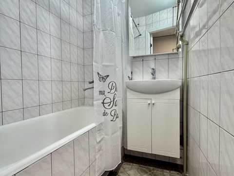 квартира за адресою Академіка Янгеля вул., 7