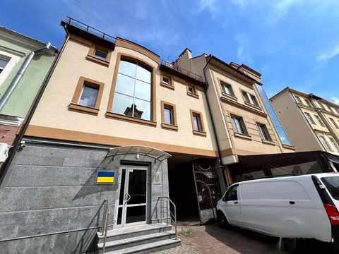 комерційна за адресою Івано-Франківськ, Галицька вул., 33