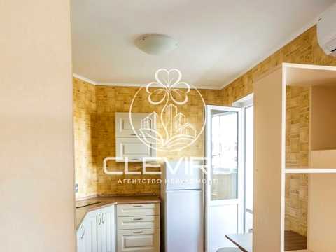 квартира за адресою Софії Русової вул., 3