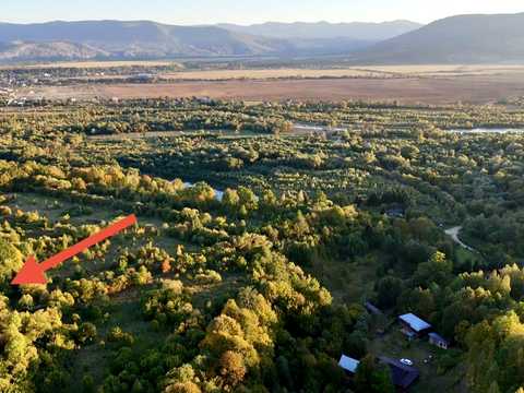 ділянка за адресою Зарічна вул.