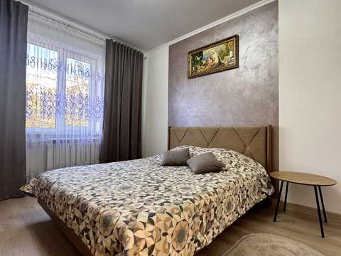 квартира за адресою Івана Миколайчука вул., 18
