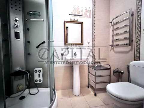 дом по адресу Київська