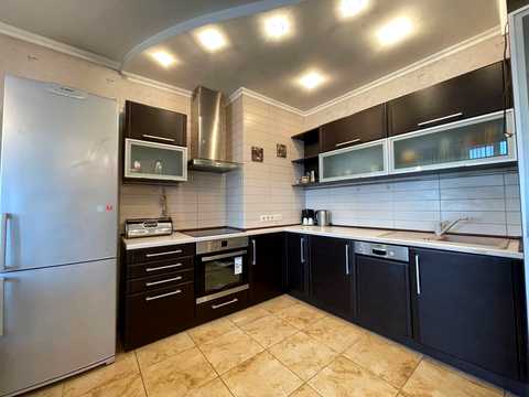 квартира за адресою Микільсько-Слобідська вул., 6-Б
