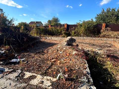 участок по адресу с. Петрушки, Затишний