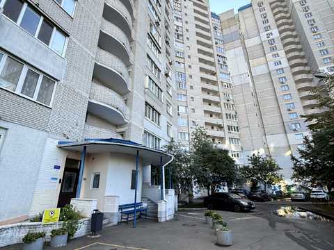 квартира за адресою Драгоманова вул., 31-Б