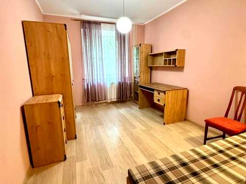 квартира за адресою Вишняківська вул., 9