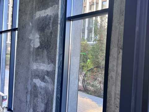 комерційна за адресою Петра Дорошенка вул., 42