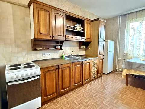квартира за адресою Драгоманова вул., 14