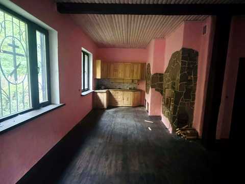 будинок за адресою с. Антонівці, Лісова, 4Б