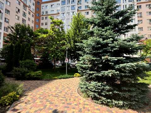 квартира за адресою Героїв Небесної Сотні просп., 32