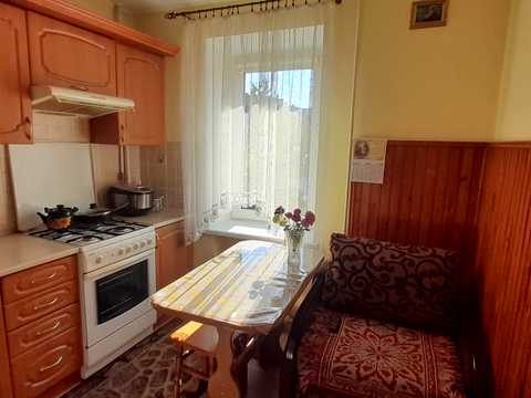 квартира за адресою Ангарна вул., 18