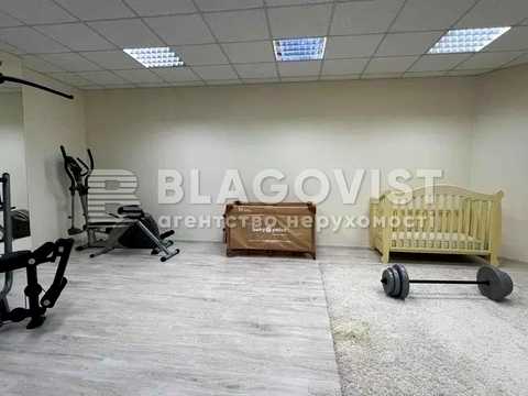 будинок за адресою Анатолія Солов'яненка вул.