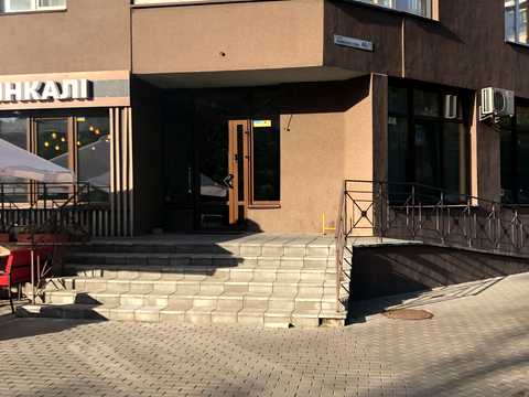 комерційна за адресою Київ, Юлії Здановської вул. (Ломоносова), 46/1