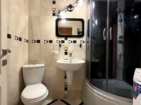 квартира за адресою Бишівська вул., 9