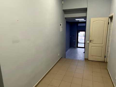 коммерческая по адресу Антоновича, 4