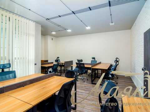 комерційна за адресою Джона Маккейна вул. (Івана Кудрі), 26