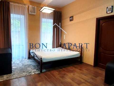 квартира по адресу Лютеранская ул., 13